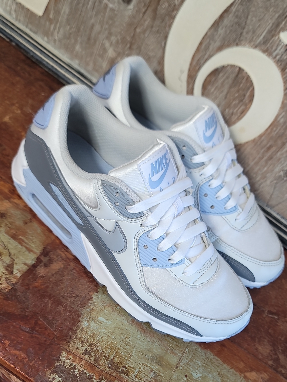 Nike Wmns Air Max 90 'Blissful Blue' Wmns 7.5 (Great Condition) Fast Shipping - Picture 9 of 16